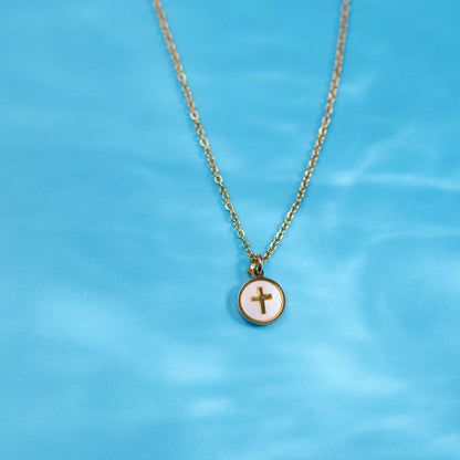 Seashell Cross Necklace / Summershine