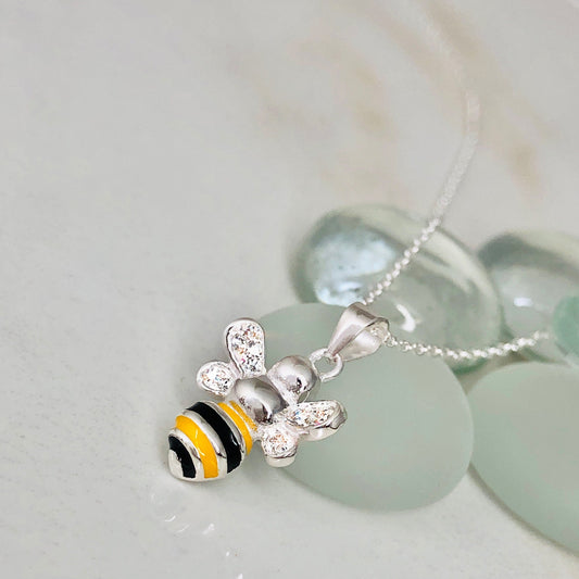 bee yourself necklace ~ youth